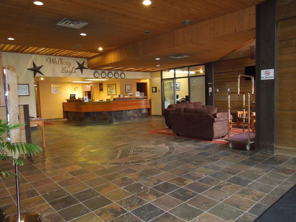 Walking Eagle Inn & Lodge ロッキーマウンテンハウス エクステリア 写真